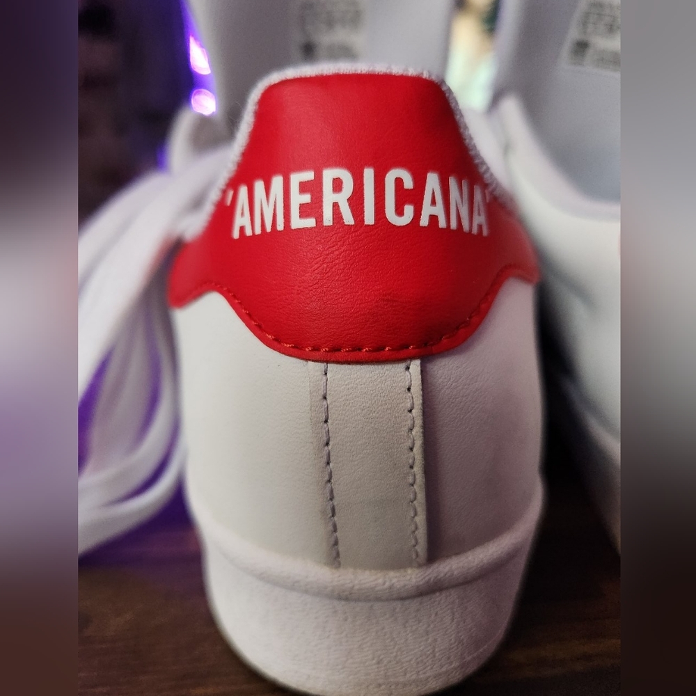 ADIDAS - Picture 6 of 7